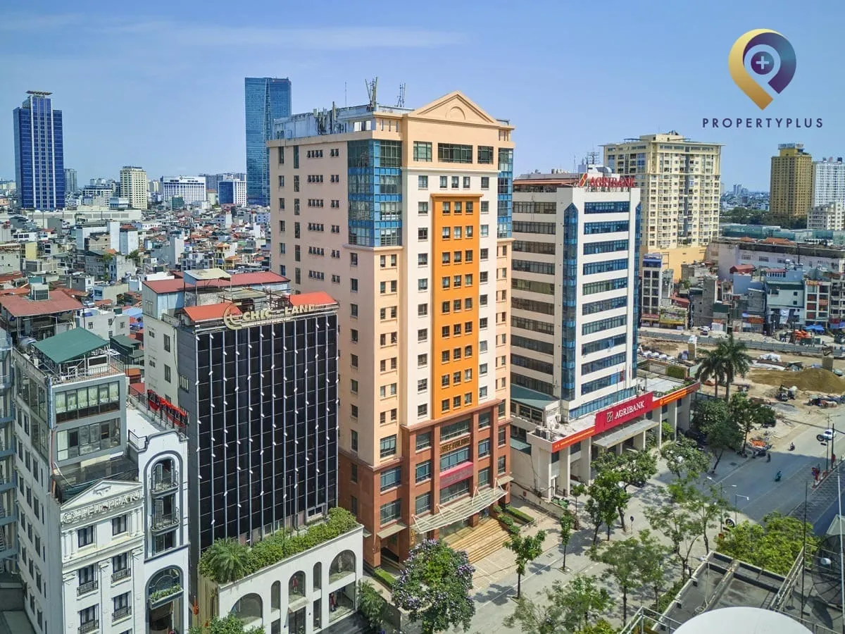 Toàn cảnh tòa nhà Harec Building nhìn từ trên cao tại Đống Đa, Hà Nội.